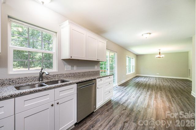 3605 Still Knoll Lane, Sherrills Ford, NC 28673
