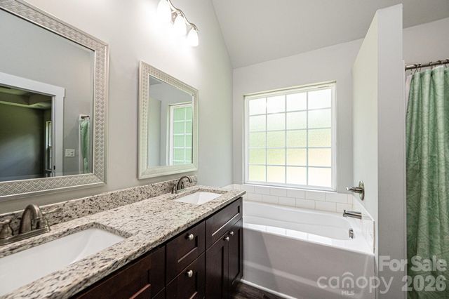 3605 Still Knoll Lane, Sherrills Ford, NC 28673