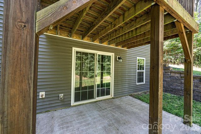 3605 Still Knoll Lane, Sherrills Ford, NC 28673