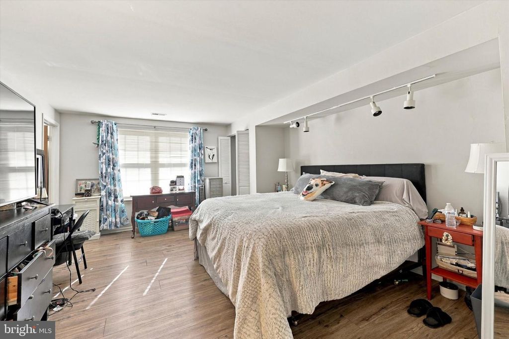 562 S DOVE RD, YARDLEY, PA 19067 — photo 4