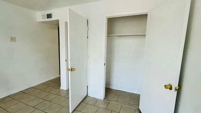 8200 Copper Avenue NE A, Albuquerque, NM 87108
