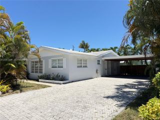 2220 NE 36th Street #1, Lighthouse Point, FL 33064