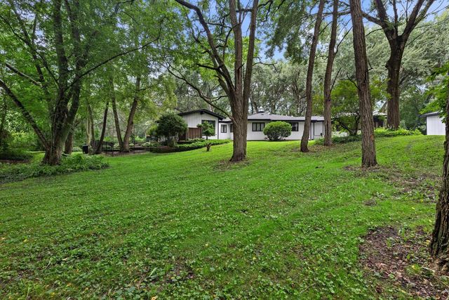 9711 8th AVENUE, Pleasant Prairie, WI 53158