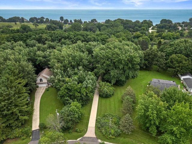 9711 8th AVENUE, Pleasant Prairie, WI 53158