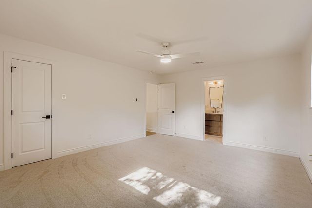 8011 Scotland Yard, Austin, TX 78759