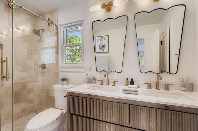 8011 Scotland Yard, Austin, TX 78759