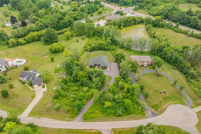 3520 Blue Heron Court, Superior Charter Township, MI 48198