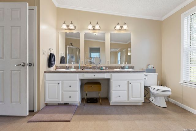 111 LONGHORN RD, Stockdale, TX 78160