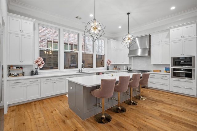 7506 Cuadro Lane, Houston, TX 77055