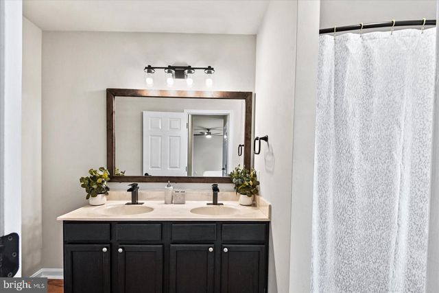 10004 SHADOWRIDGE CT, Fredericksburg, VA 22407