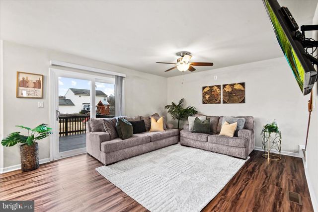 10004 SHADOWRIDGE CT, Fredericksburg, VA 22407