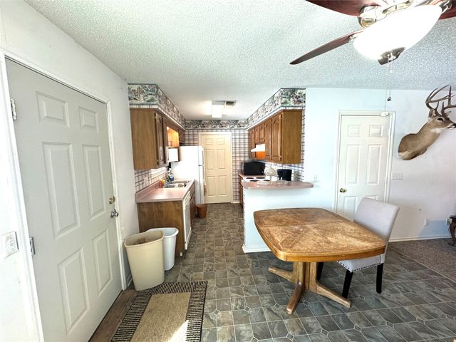 205 County Road 1135, Ravenna, TX 75476