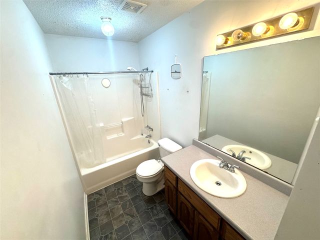 205 County Road 1135, Ravenna, TX 75476