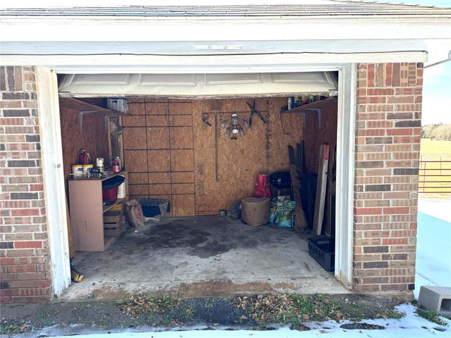 205 County Road 1135, Ravenna, TX 75476