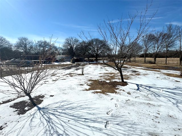 205 County Road 1135, Ravenna, TX 75476