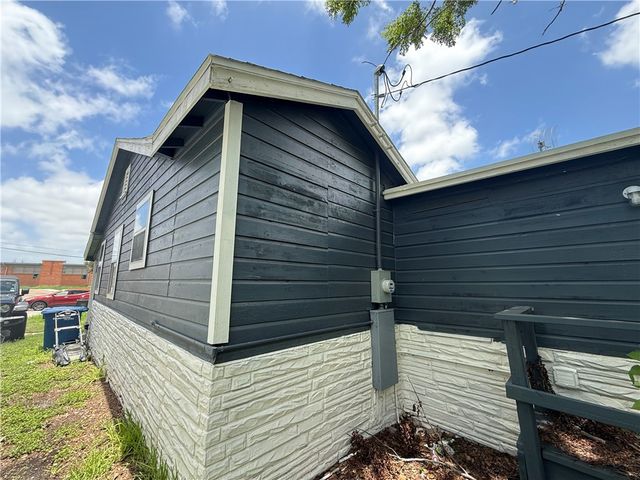 458 Macleod Dr, Corpus Christi, TX 78408