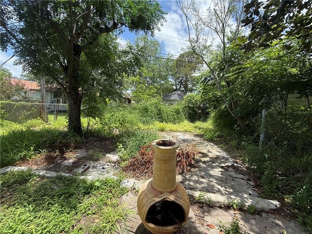 458 Macleod Dr, Corpus Christi, TX 78408