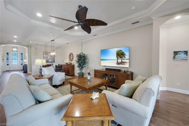 8362 Viale CIR, Naples, FL 34114