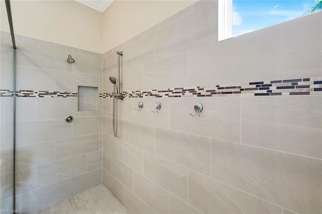 8362 Viale CIR, Naples, FL 34114