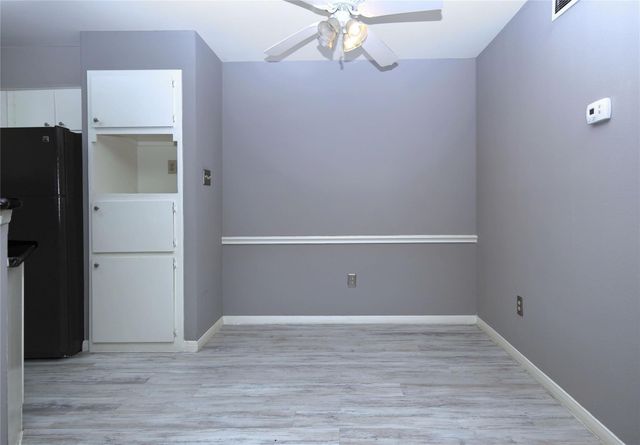 2626 Holly Hall Street 511, Houston, TX 77054