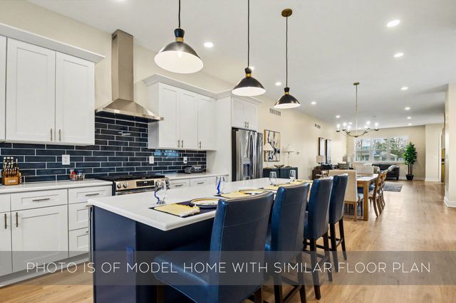 1249 Corby Boulevard A, South Bend, IN 46617