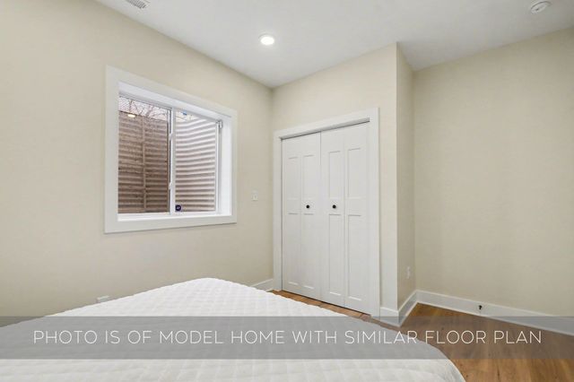 1249 Corby Boulevard A, South Bend, IN 46617