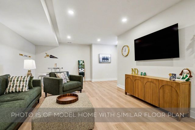 1249 Corby Boulevard A, South Bend, IN 46617