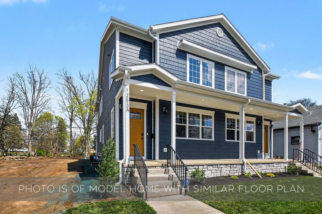 1249 Corby Boulevard A, South Bend, IN 46617