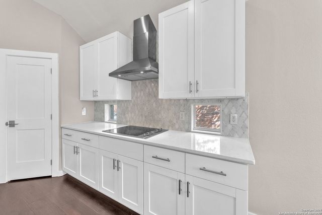 918 Steubing Oaks, San Antonio, TX 78258