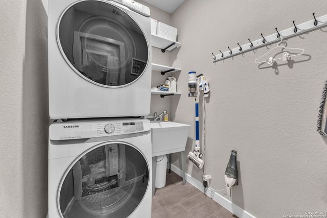 918 Steubing Oaks, San Antonio, TX 78258