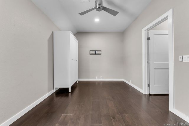 918 Steubing Oaks, San Antonio, TX 78258