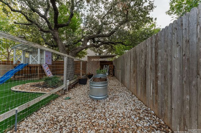 918 Steubing Oaks, San Antonio, TX 78258