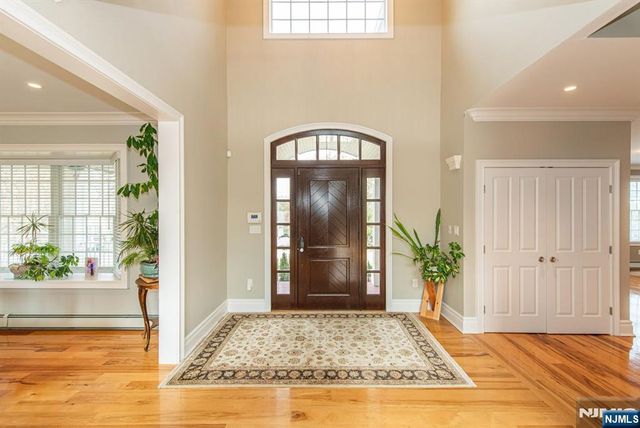 12 Maple Drive, North Caldwell, NJ 07006