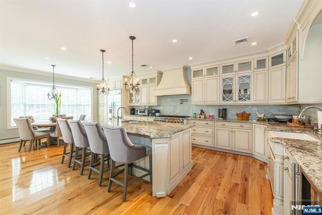 12 Maple Drive, North Caldwell, NJ 07006