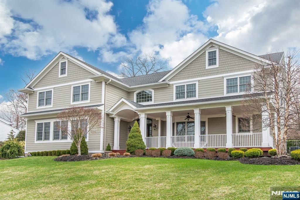 12 Maple Drive, North Caldwell, NJ 07006