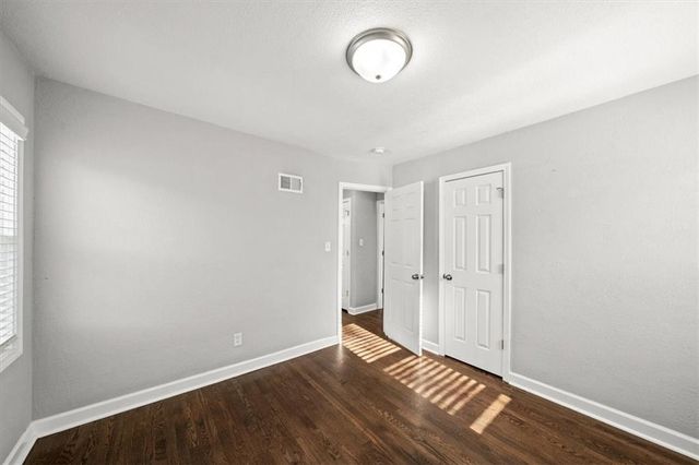 7726 Summit Street, Kansas City, MO 64114