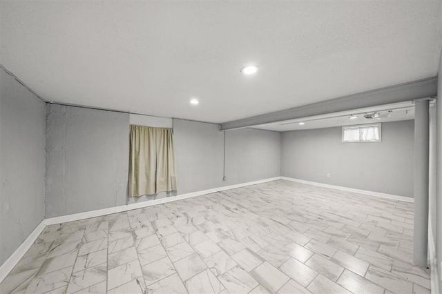 7726 Summit Street, Kansas City, MO 64114