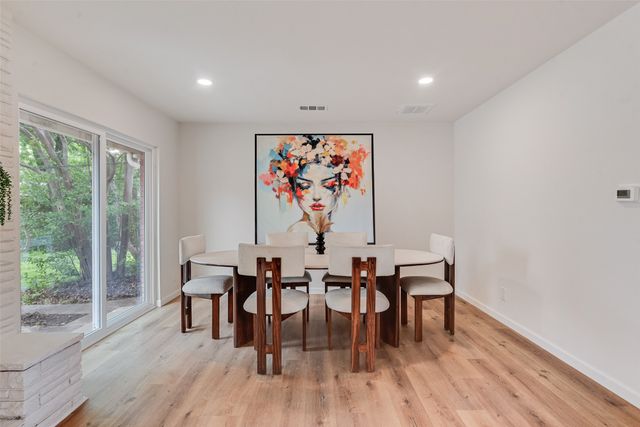 729 Town Creek Drive, Dallas, TX 75232