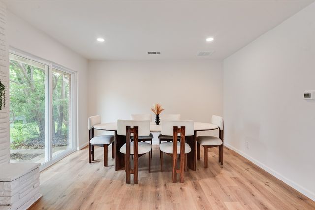729 Town Creek Drive, Dallas, TX 75232