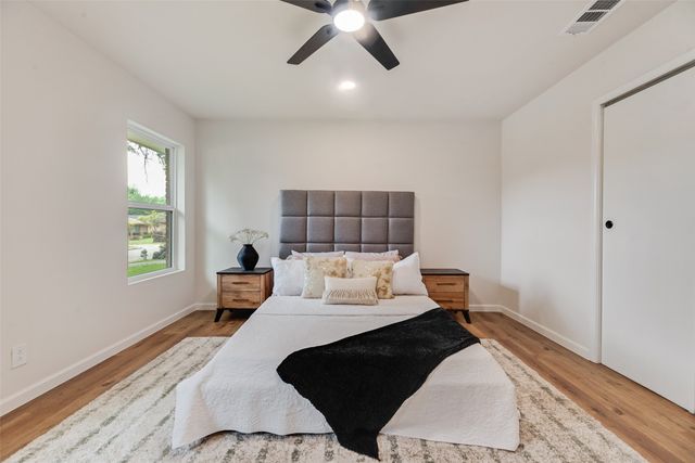 729 Town Creek Drive, Dallas, TX 75232