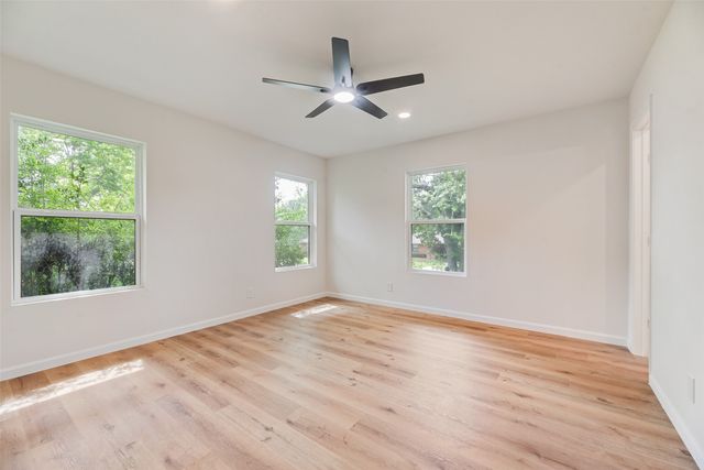 729 Town Creek Drive, Dallas, TX 75232