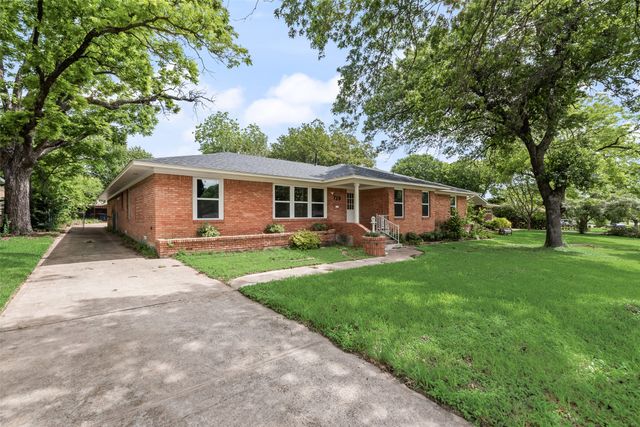 729 Town Creek Drive, Dallas, TX 75232