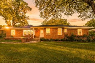 729 Town Creek Drive, Dallas, TX 75232