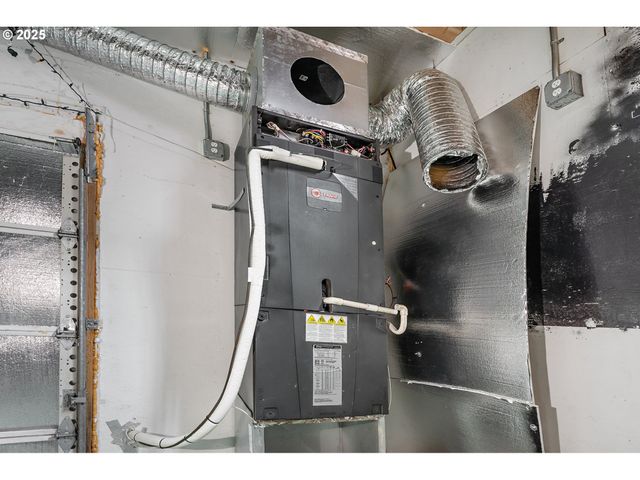 6530 Ne M L KING Blvd, Portland, OR 97211