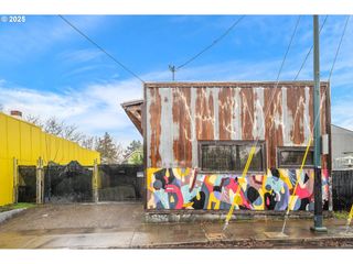 6530 Ne M L KING Blvd, Portland, OR 97211