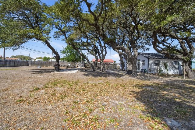502 N Commercial St, Aransas Pass, TX 78336