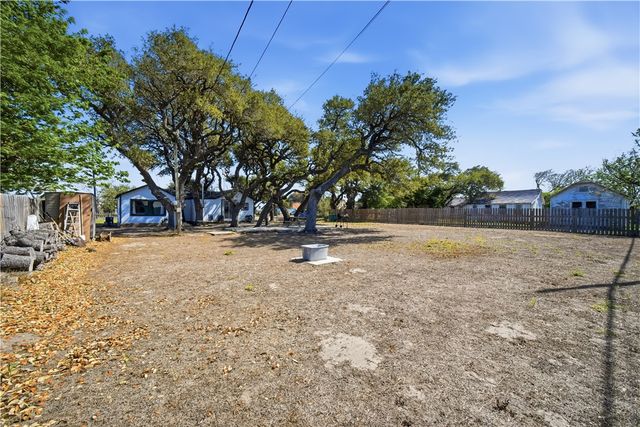 502 N Commercial St, Aransas Pass, TX 78336