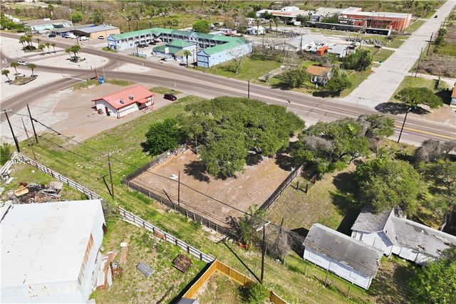 502 N Commercial St, Aransas Pass, TX 78336