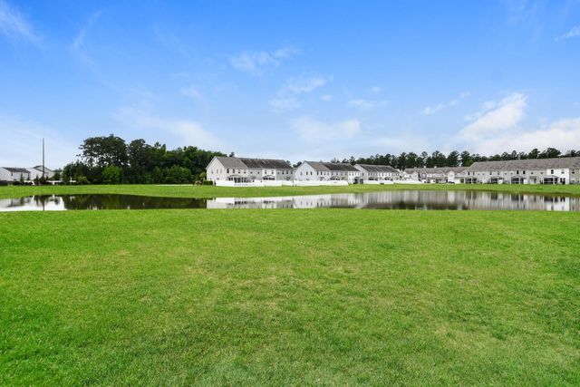 402 Bering Lane, Summerville, SC 29486