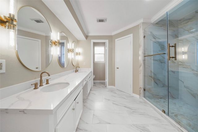 16121 Singapore Lane, Jersey Village, TX 77040